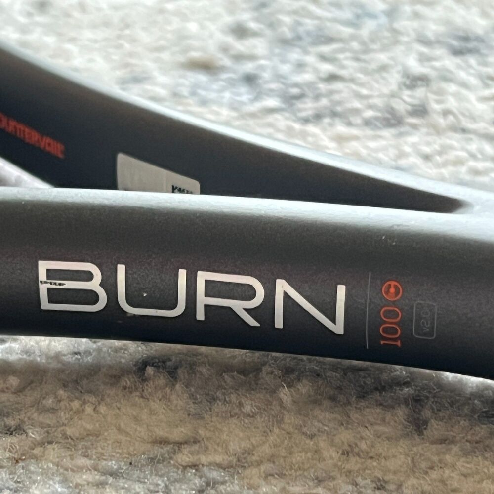 Wilson Burn 100 V2.0 Countervail Tennis Racquet 4 3/8 Grip (L3) 16x19 300g - Picture 4 of 10